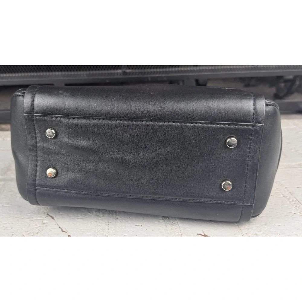 Kate Spade NY Chelsa Park Gigi Patent‎ Leather Stripe Preowned No Shoulder Strap
